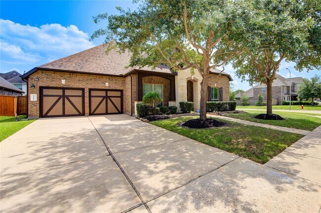Building Photo - 23911 Milazzo Dr