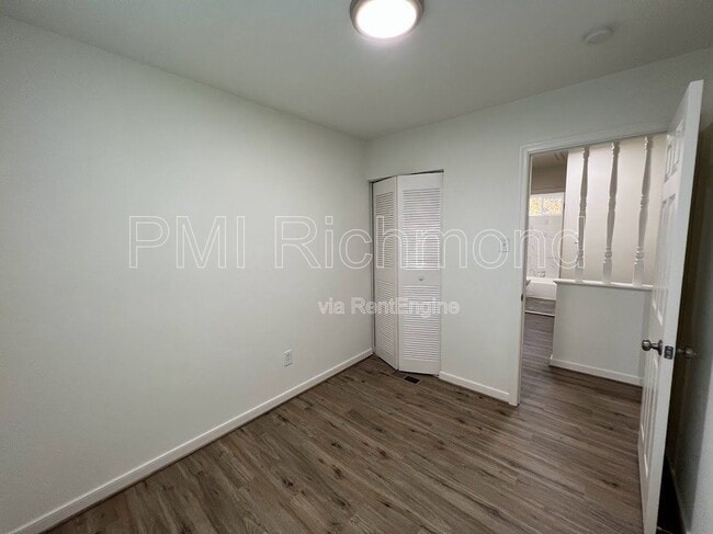 Building Photo - 1901 Beaver Rd