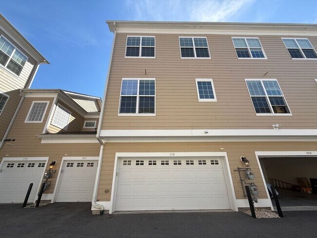Building Photo - 10321 Sablewood Dr