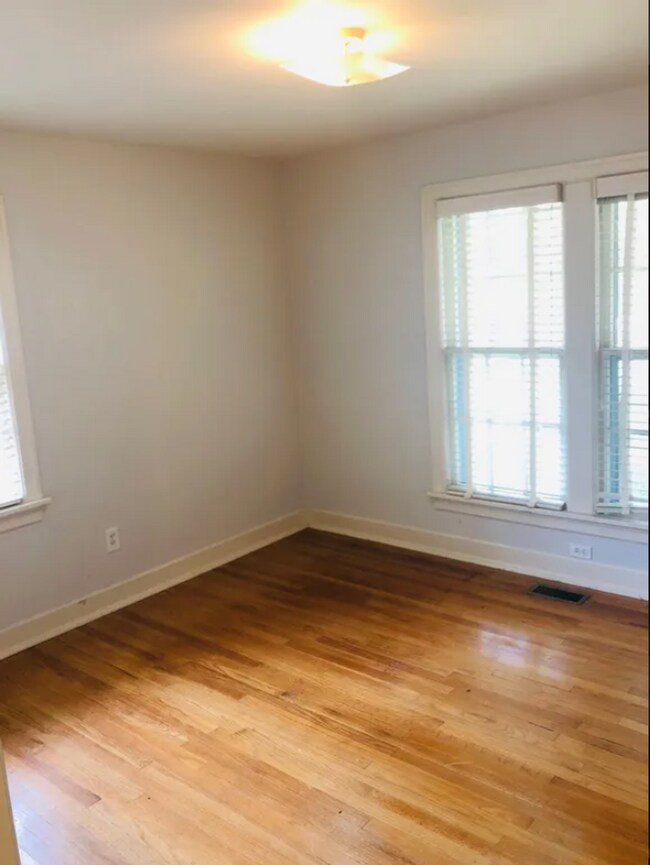 Building Photo - Charming 3-Bedroom Home in Quiet NW OKC Ne...
