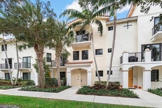 Building Photo - 4886 NW 16th Ave