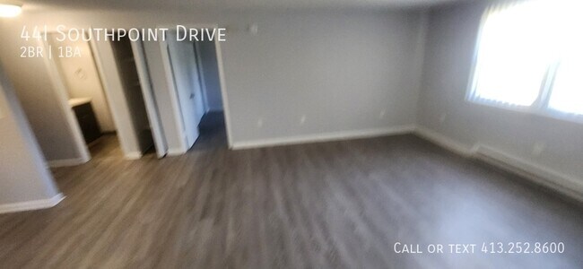 Building Photo - 44 Southpoint Dr