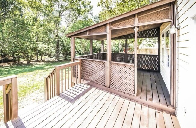 Building Photo - 1426 Riverline Trail