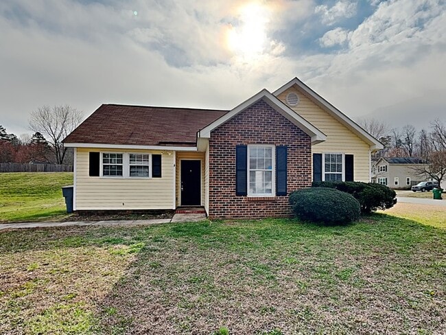 Building Photo - 1300 Level Creek Ln