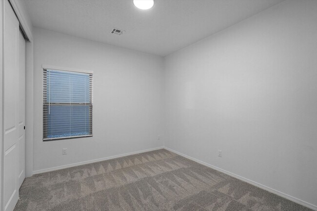 Building Photo - Coming Soon! | Modern | 3Bed/2Bath | Desirable Rio Rancho | Pets Welcome
