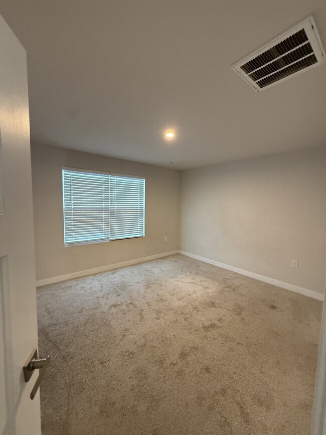 Building Photo - 1832 Goldsberry St