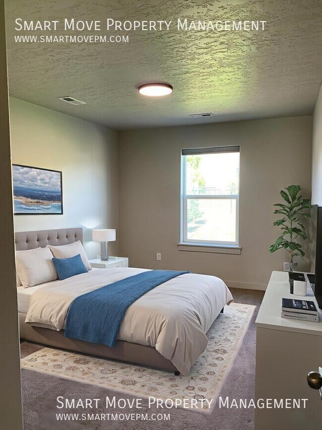 Building Photo - 2679 N Rapid Creek Way