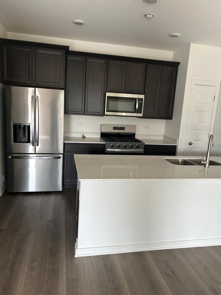 Building Photo - 2270 Barbera Dr