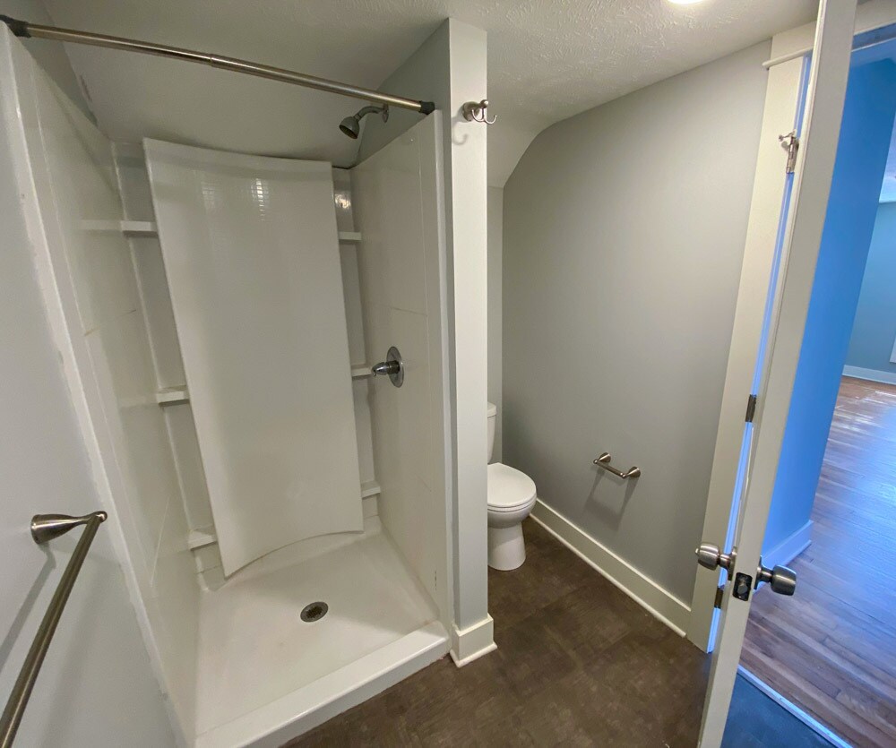 Building Photo - 36 Dwight Ave SE