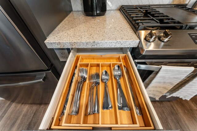 Building Photo - 25120 Panther Bend Ct