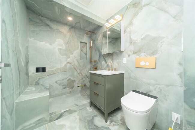 Building Photo - 132-55-132-41 41st Rd