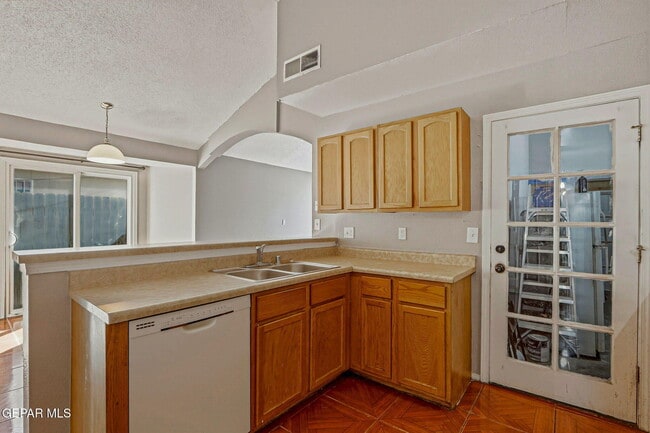 Building Photo - 3836 Tierra Roca Pl