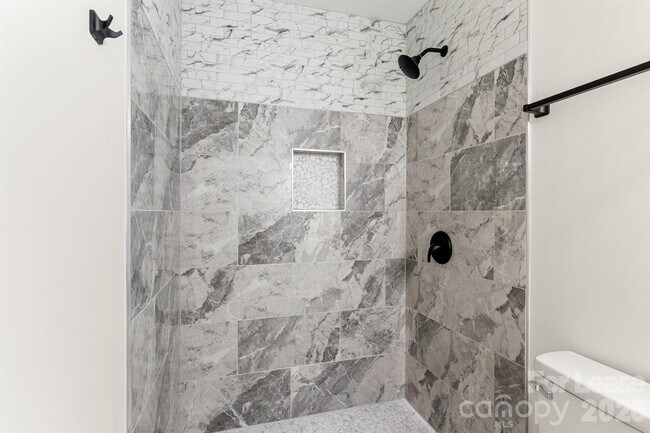 Building Photo - 116 Maple Grove Church Rd