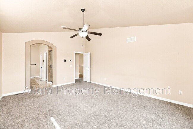 Building Photo - 7183 Cottonwood Tree Dr