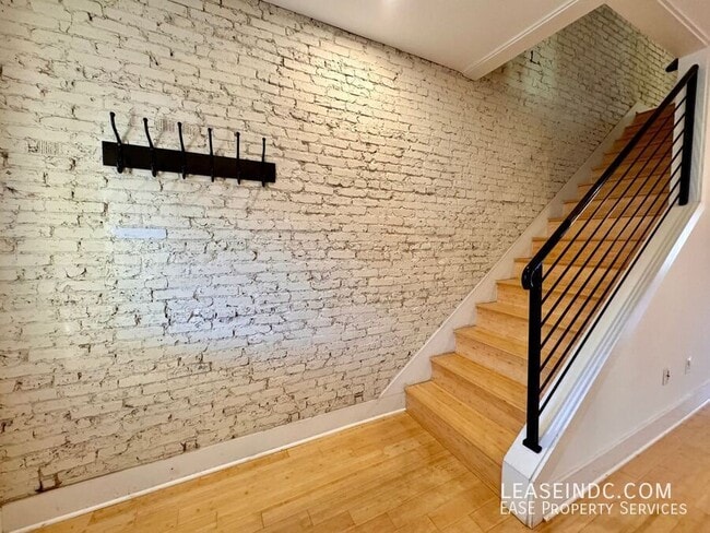 Building Photo - 4716 8th St NW