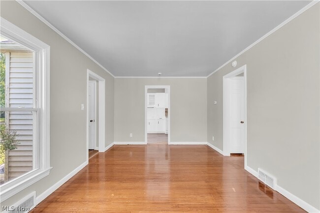 Building Photo - 21106 Gardenview Dr