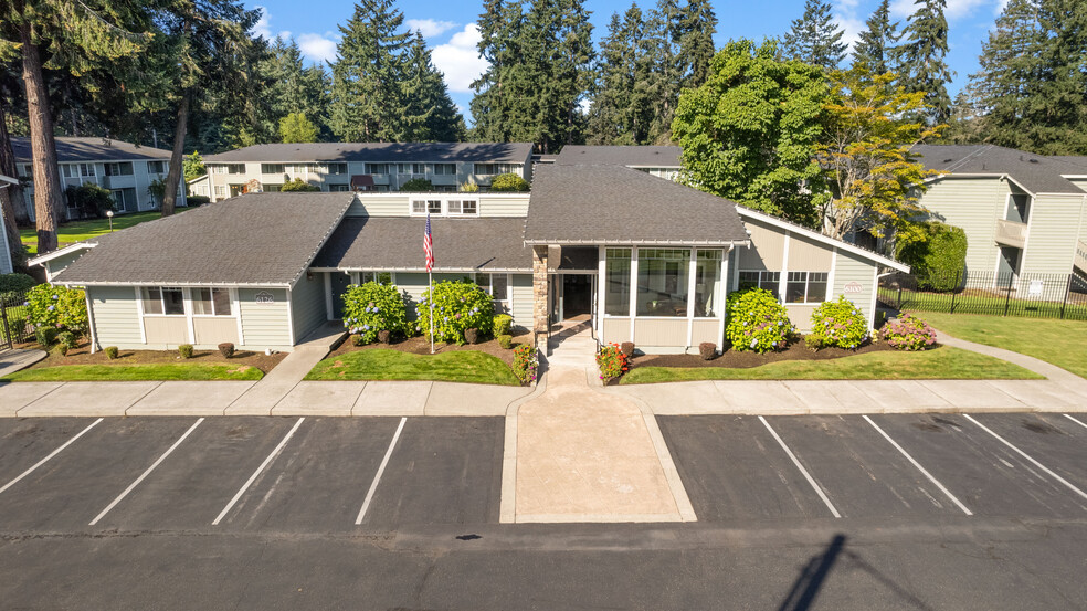 Leasing Office + Clubhouse - Park Place