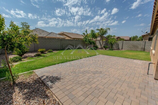 Building Photo - 18295 W Saguaro Ln