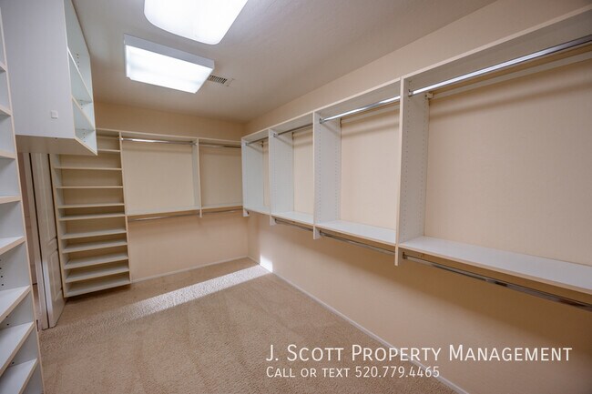 Building Photo - 14442 N 15th St