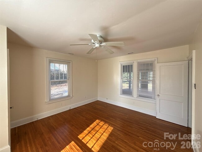 Building Photo - 1133 Princeton Ave