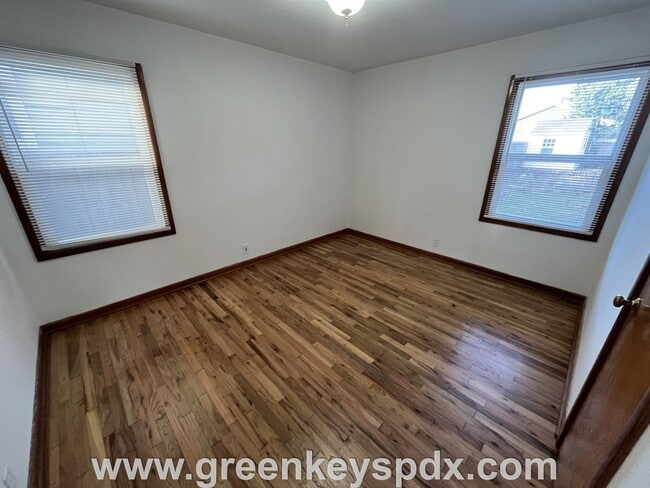 Building Photo - Wow! What a beautiful home! 3 bedrooms, 2 ...