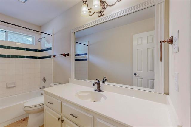 Building Photo - 7604 Clark Springs Dr