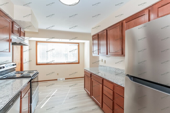 Building Photo - 10277 Faxon Ct