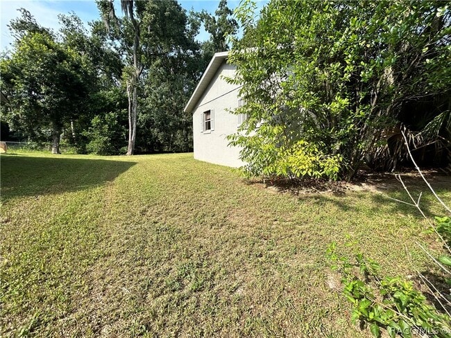 Building Photo - 7236 E Oak Isle Dr