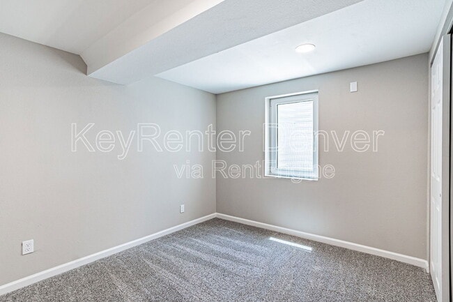 Building Photo - 3730 W Saratoga Ave