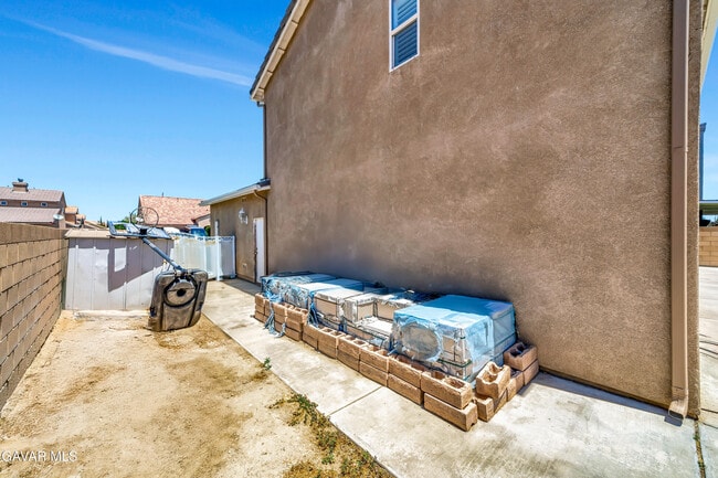 Building Photo - 2252 Cypress St