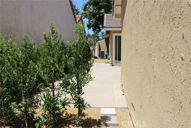 Building Photo - 38 Tangerine