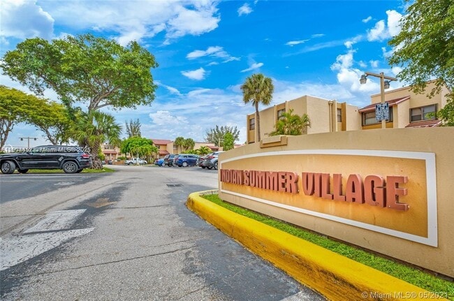 Primary Photo - 515 W Park Dr