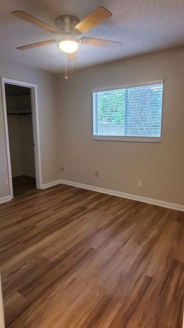 Building Photo - 9220 Larette Dr