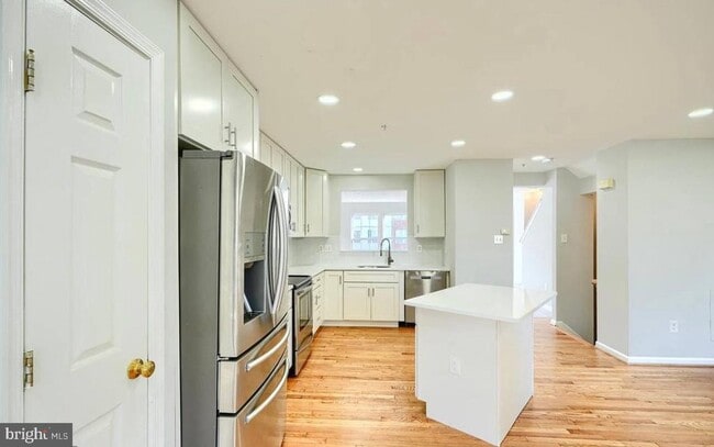 Building Photo - 9863 Decatur Rd