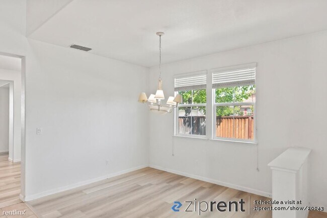 Building Photo - 5 br, 3 bath House - 351 Clarence Bromell ...