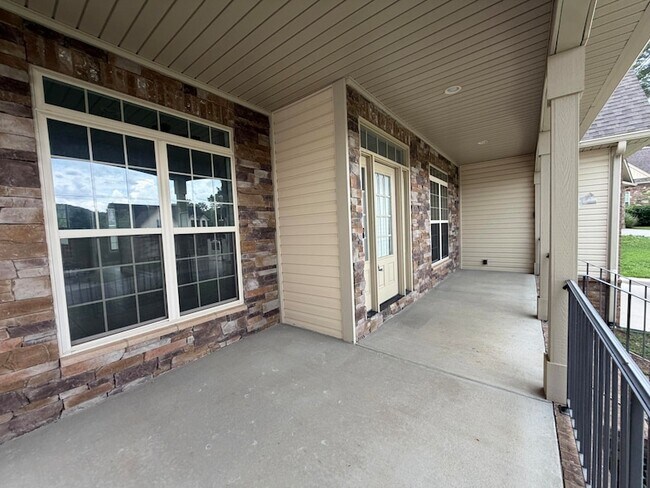 Building Photo - 5343 Asher Village Dr