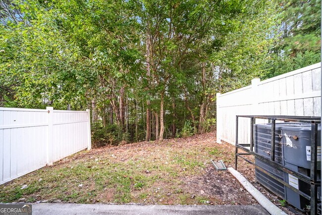 Building Photo - 1351 Hollenbeck Ln