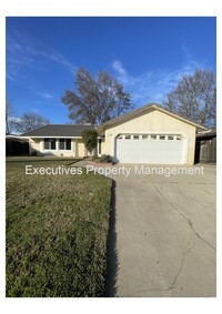 Building Photo - House for Rent|623 E Clinton Ave Atwater