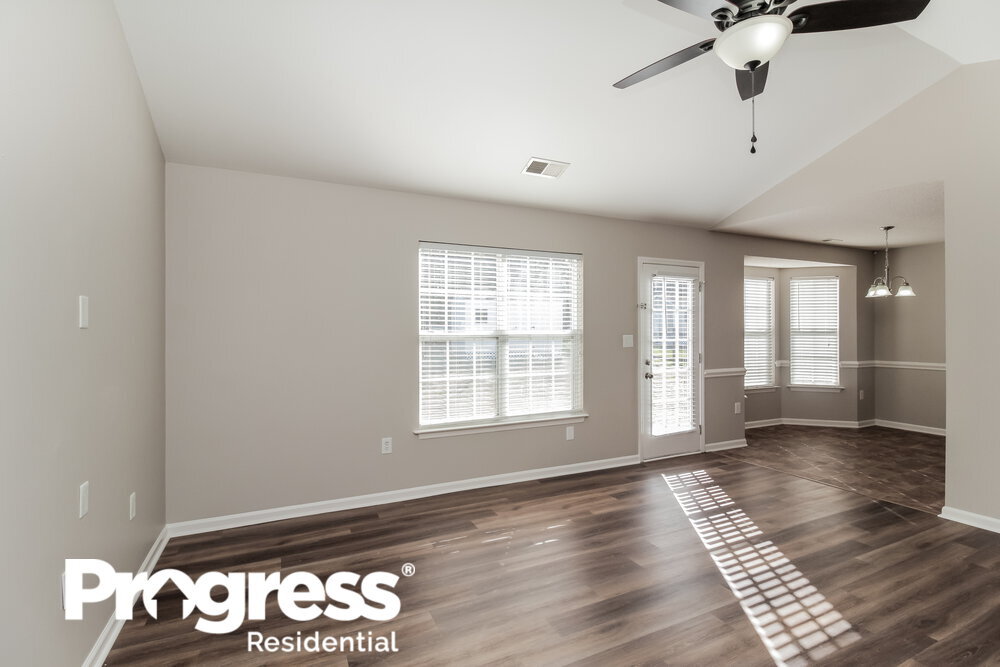 Building Photo - 2329 Ivy Run Dr