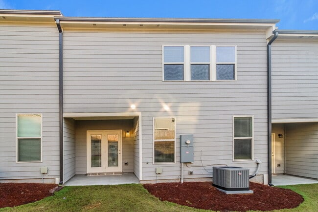 Building Photo - 1196 Spring Marsh Ct NE