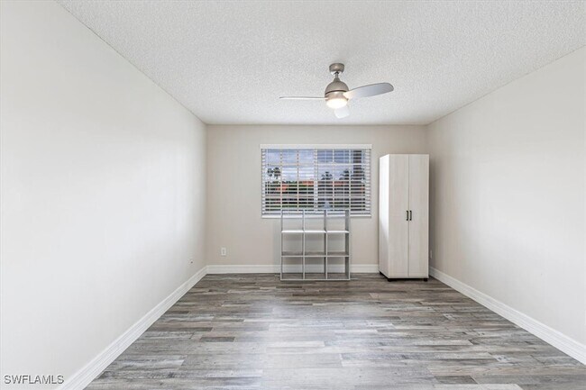 Building Photo - 1205 Wildwood Lakes Blvd