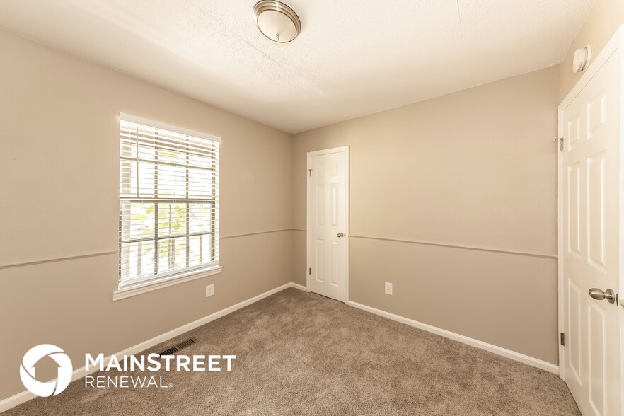 Building Photo - 6446 Freda Dr