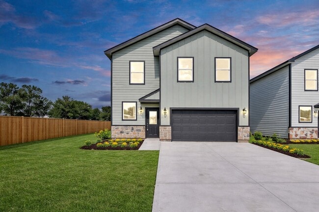 Building Photo - 414 N 4th St