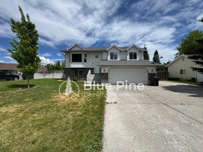 Building Photo - 3535 Spring Creek Dr