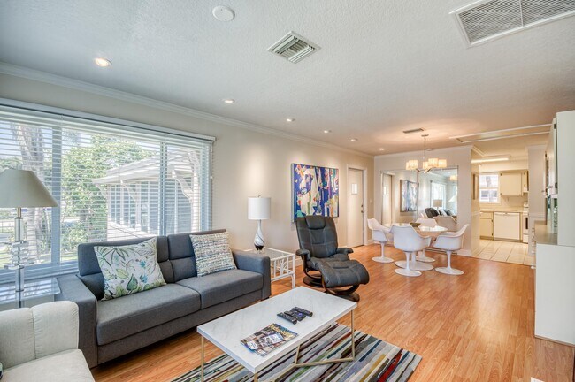 Building Photo - 1501 NE Ocean Blvd
