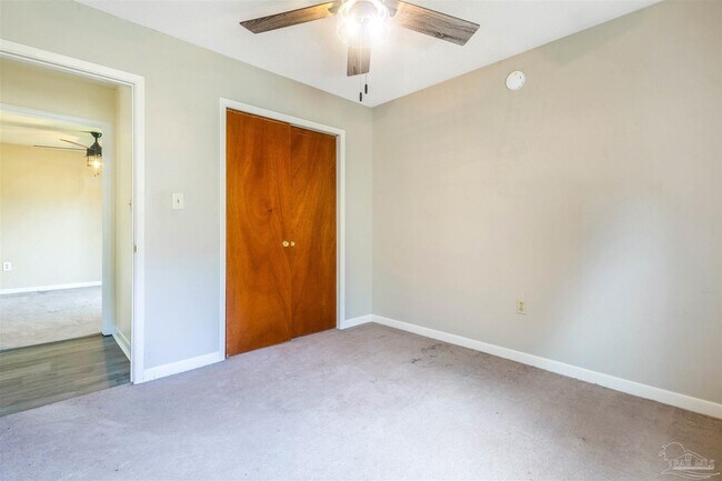 Building Photo - 1711 Bennetts End