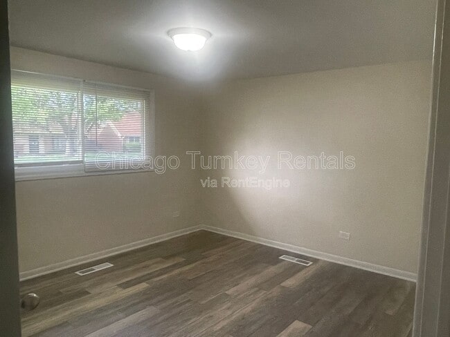 Building Photo - 3901 167th Pl