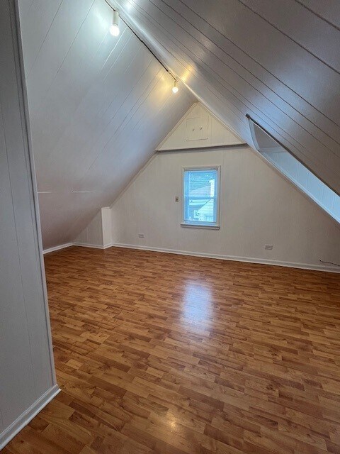 Building Photo - 7035 W 115th St