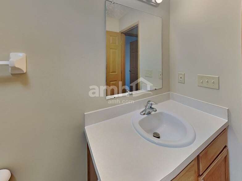 Building Photo - 105 Stockard Loop