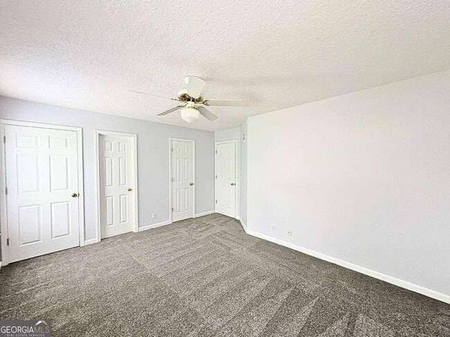 Building Photo - 120 Pleasant Breeze Way
